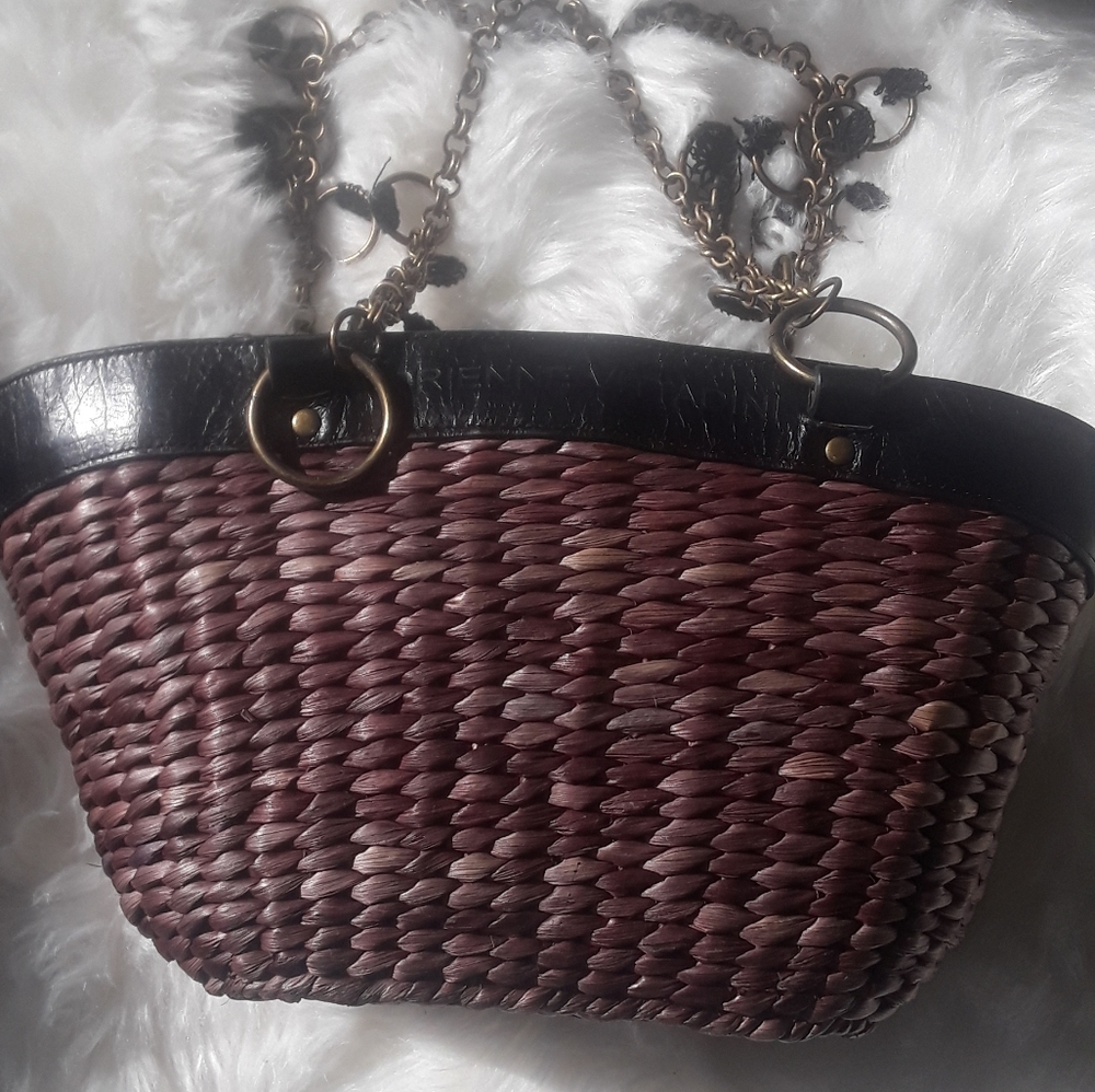 Adrienne Vittadini Staw Bag